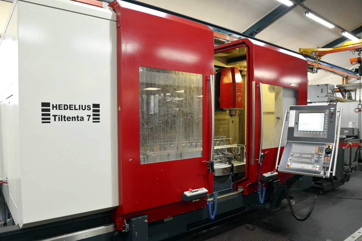 Hedelius Tiltenta T7-2600 (5-assig) - Freesbanken - Verspaning - Machinefabriek Westerhof