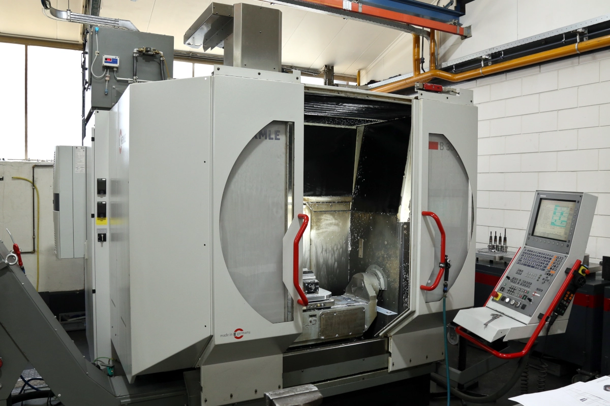 Hermle B300U (5-axis) - Milling machines - Machining - Machine factory Westerhof